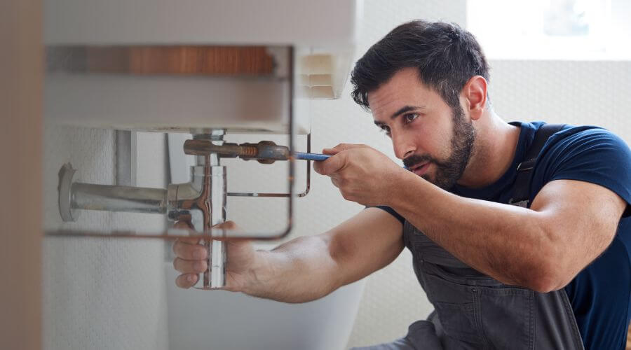 Expert burst pipe repair services in Frederika, IA